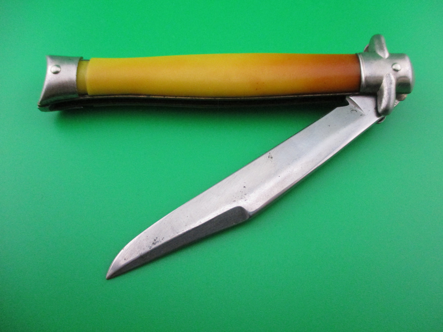 z Colonial SHUR SNAP Bowtie Yellow Vintage switchblade