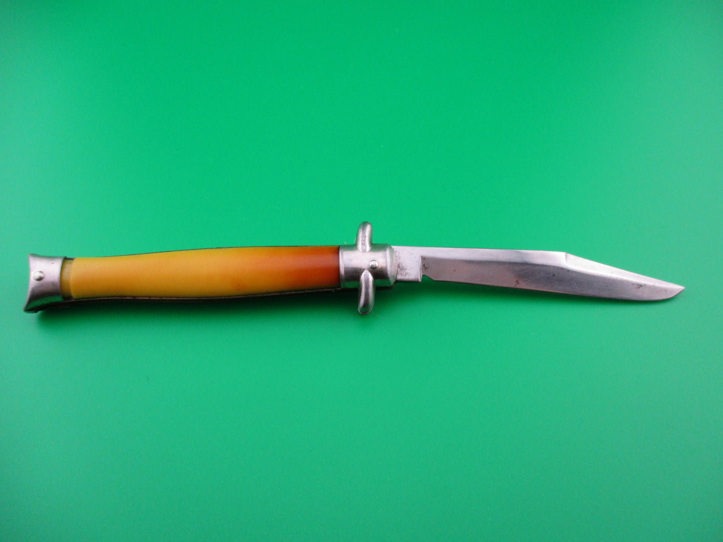 z Colonial SHUR SNAP Bowtie Yellow Vintage switchblade