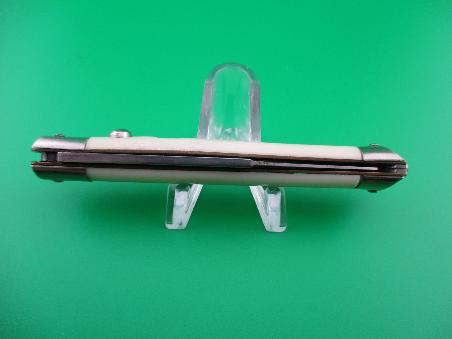 z COLONIAL SHUR SNAP Fishtail White late 50s American switchblade