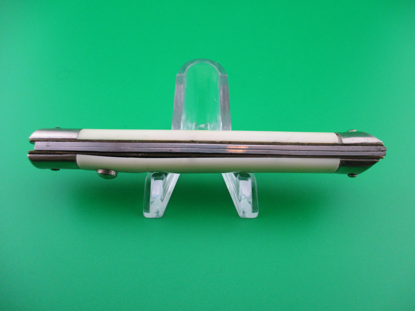 z COLONIAL SHUR SNAP Fishtail White late 50s American switchblade