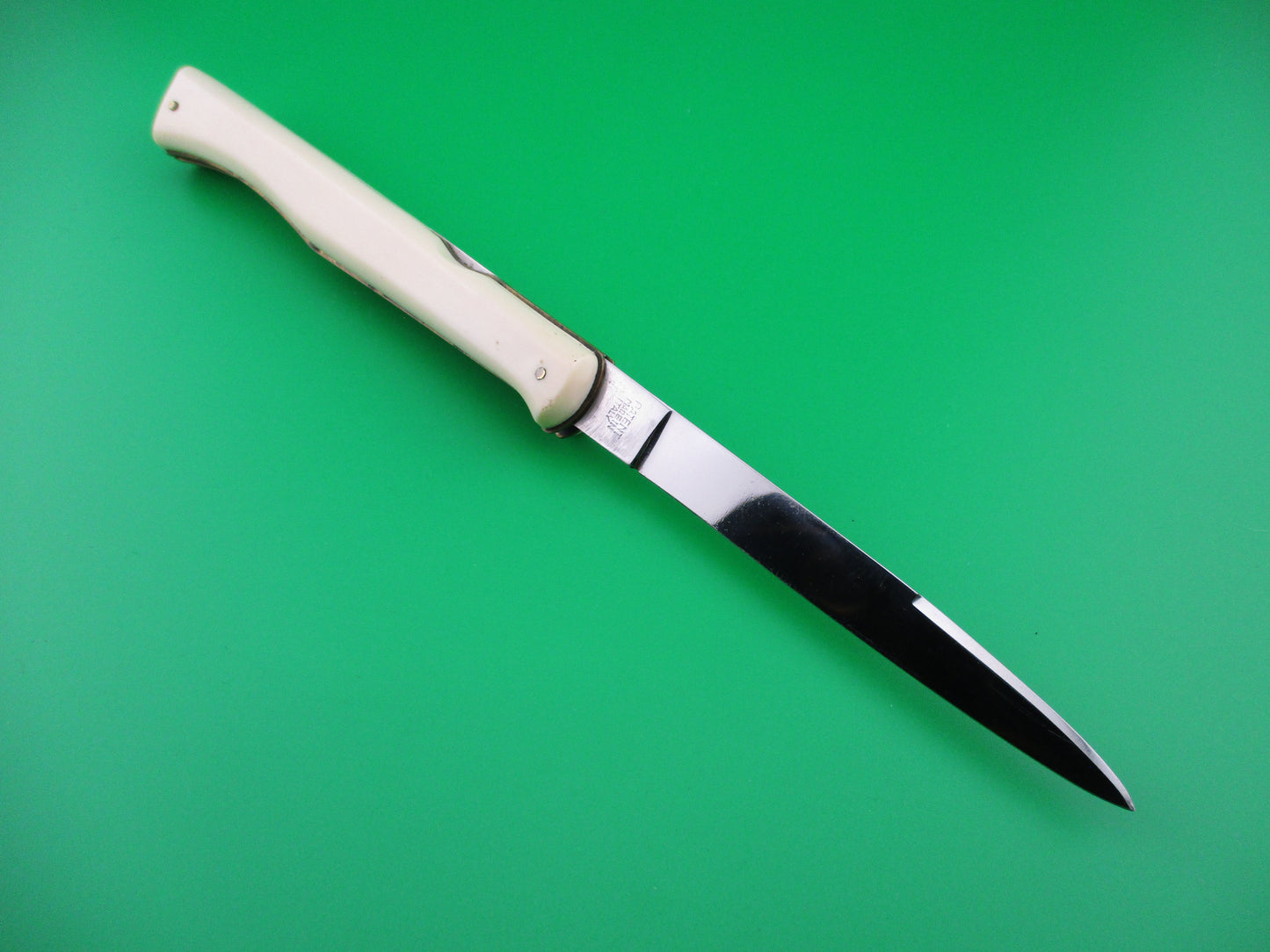 z VIRGINIA INOX 24cm Ackermannchen style White Vintage Italian Switchblade