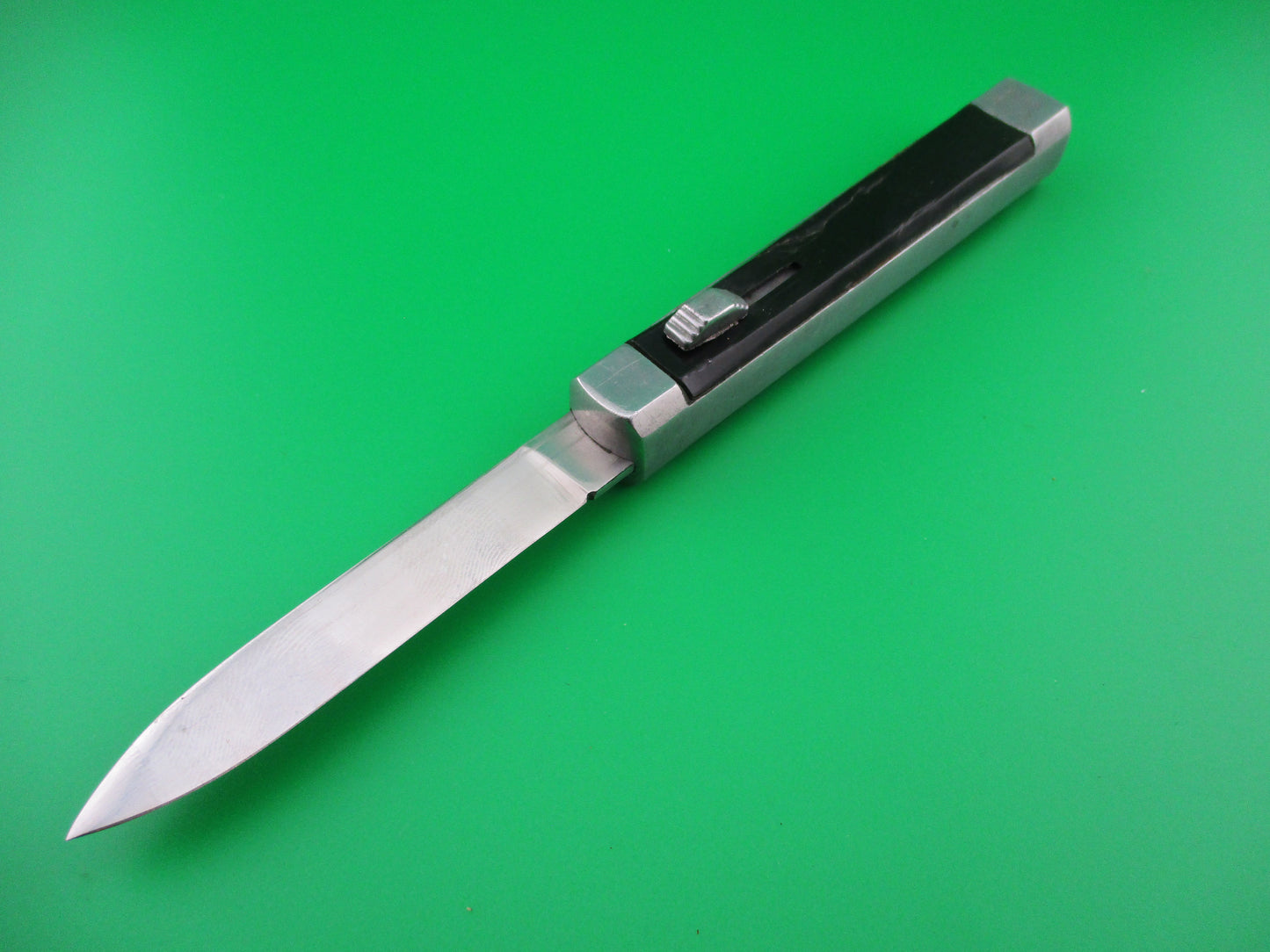 z B&S 1062146 Spanish 20cm OTF Black Aluminum Automatic knife