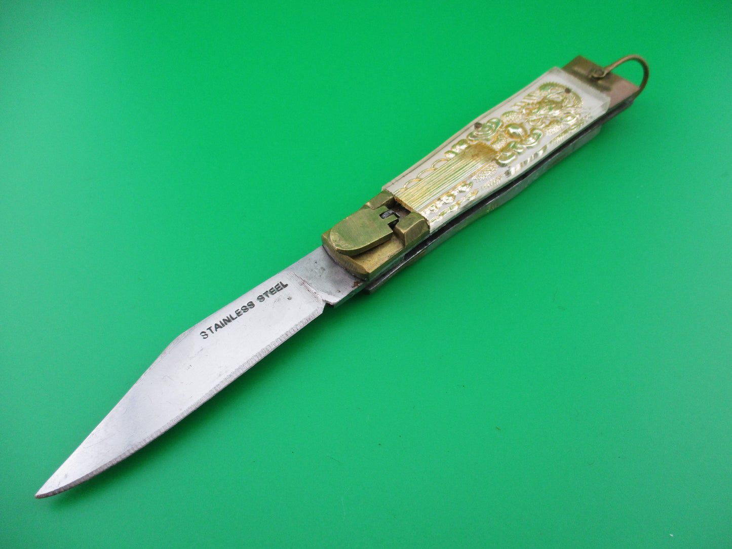 z STAINLESS STEEL Bullfighter Dragon White 19cm Vintage Mexican Souvenir switchblade