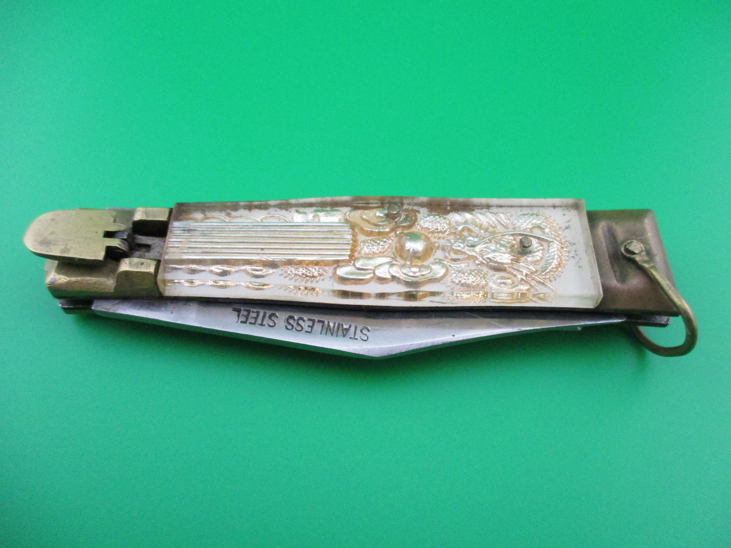 z STAINLESS STEEL Bullfighter Dragon vintage White 19cm Lever switchblade knife