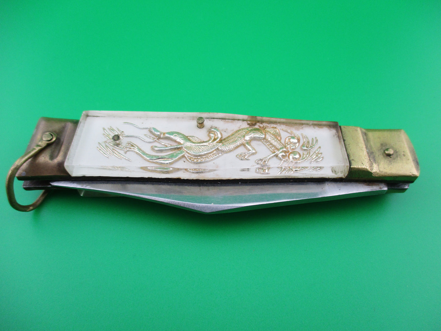 z STAINLESS STEEL Bullfighter Dragon vintage White 19cm Lever switchblade knife
