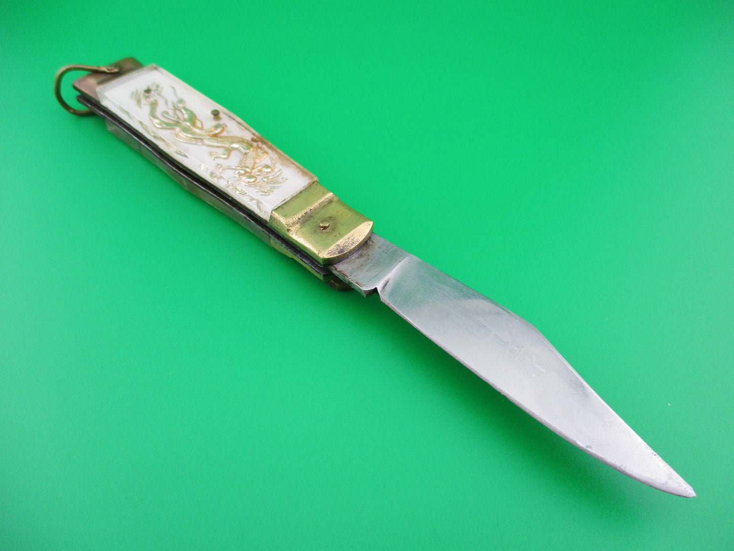 z STAINLESS STEEL Bullfighter Dragon vintage White 19cm Lever switchblade knife