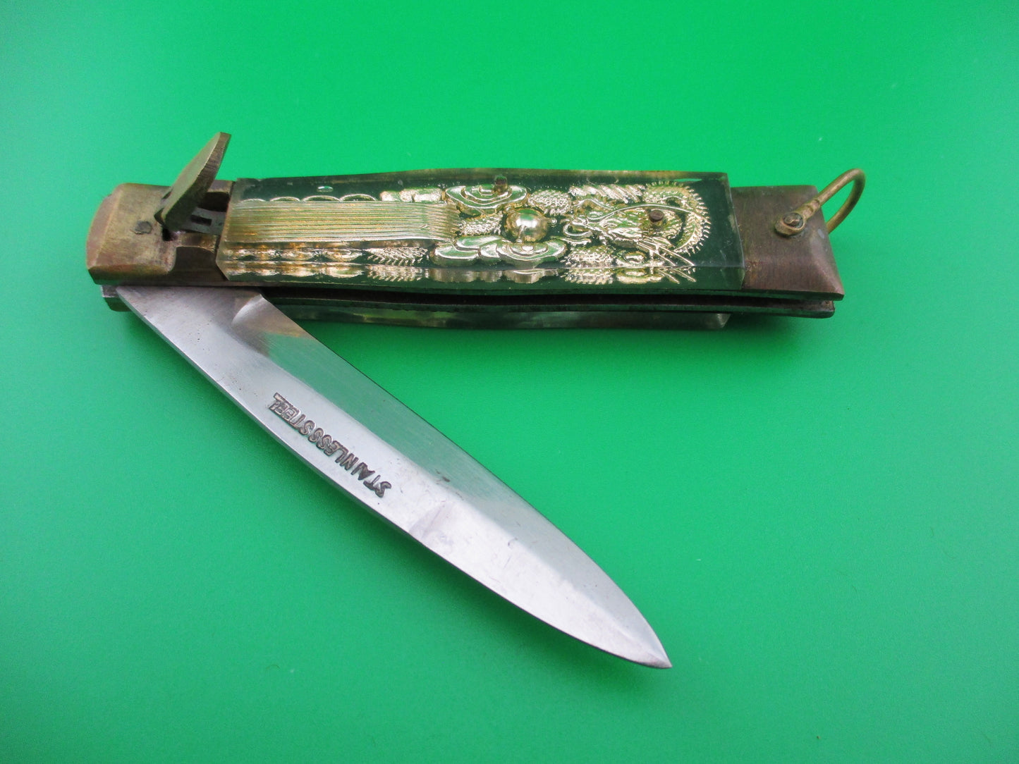z STAINLESS STEEL Bullfighter Dragon 19cm Vintage Mexican souvenir lever knife w bayonet blade