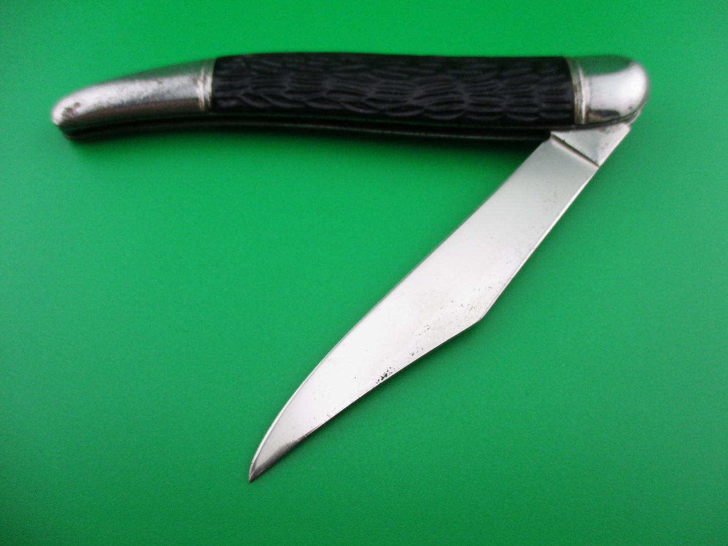 z Imperial 1950s vintage Toothpick Black Imitation jigged bone switchblade