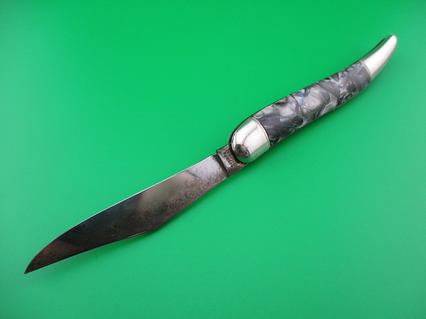 z Hammer Brand Imperial Toothpick Silver Pearl & Blue 1950s vintage switchblade