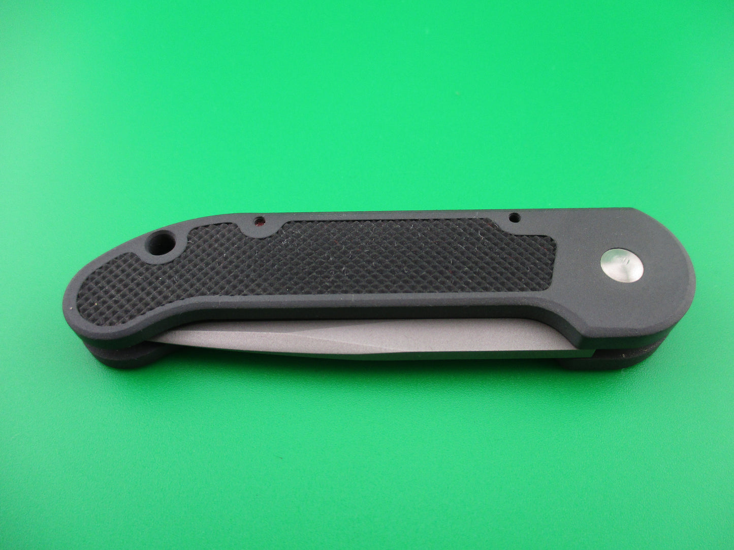 z MICROTECH Mini U.D.T. Semi serrated bead blast finish automatic knife