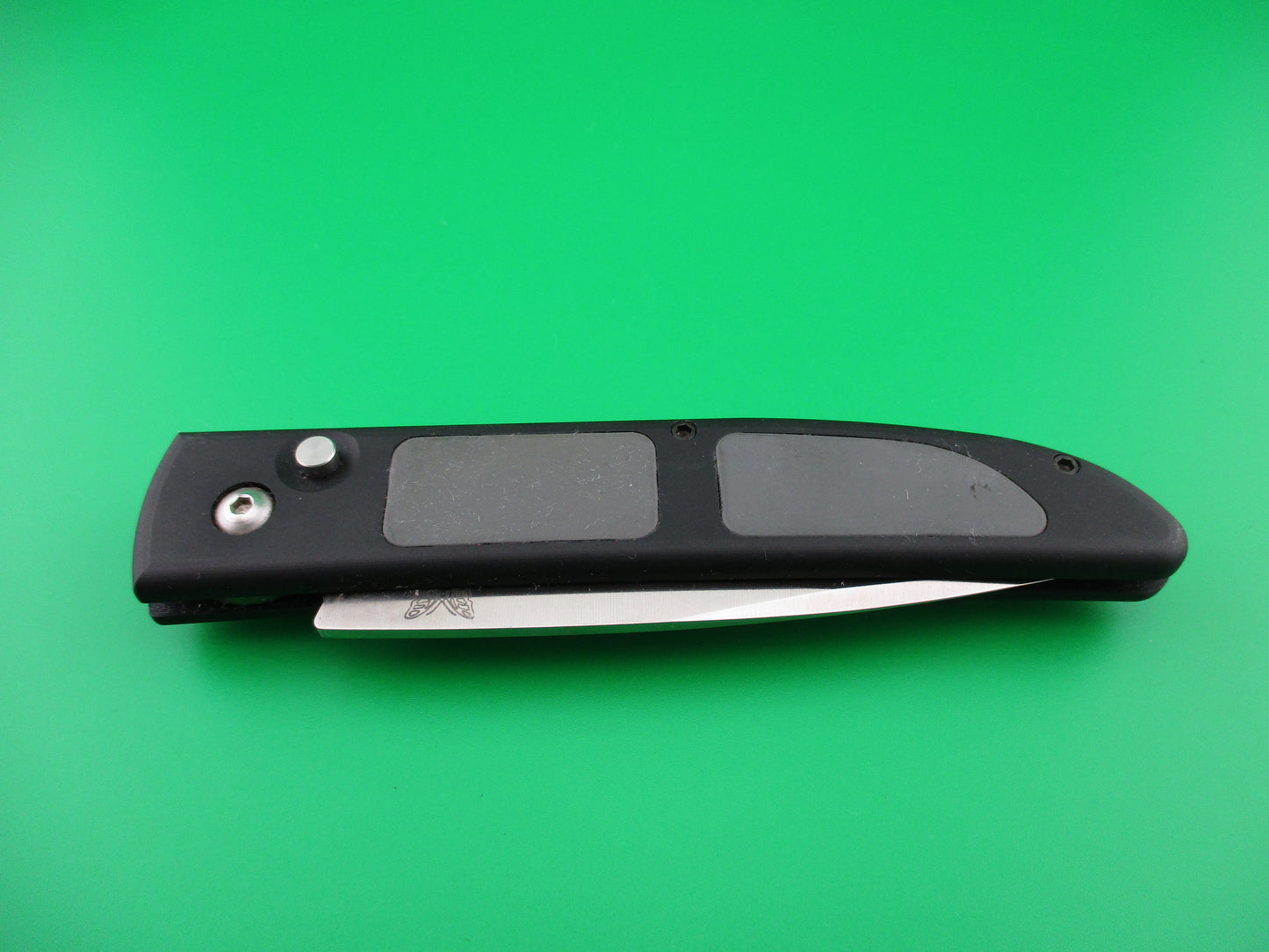 z BENCHMADE 3000S MEL PARDUE design Semi serrated blade automatic knife