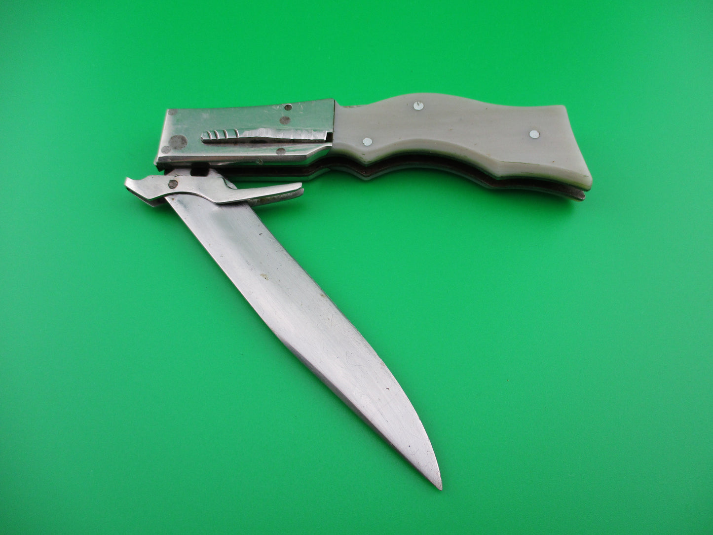 z RPK 21cm Russian Prison Knife Gunstock swing guard switchblade