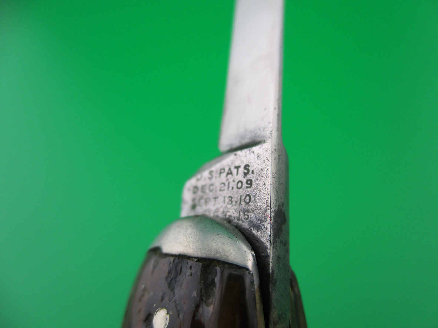 z Shapleigh Hardware medium double jigged bone tip bolster switchblade
