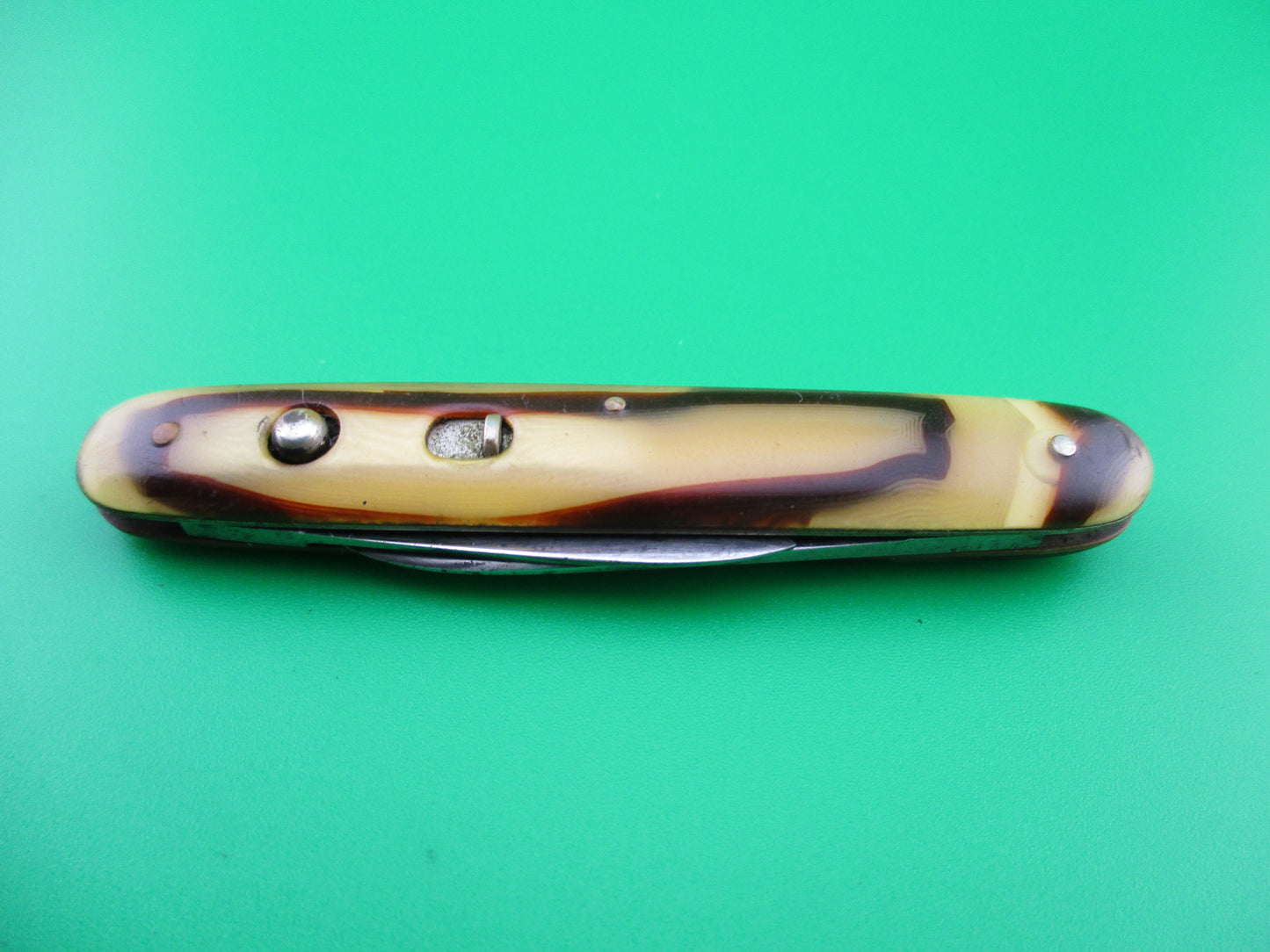z Schrade Cut Co small double Butter & Molasses cell switchblade knife
