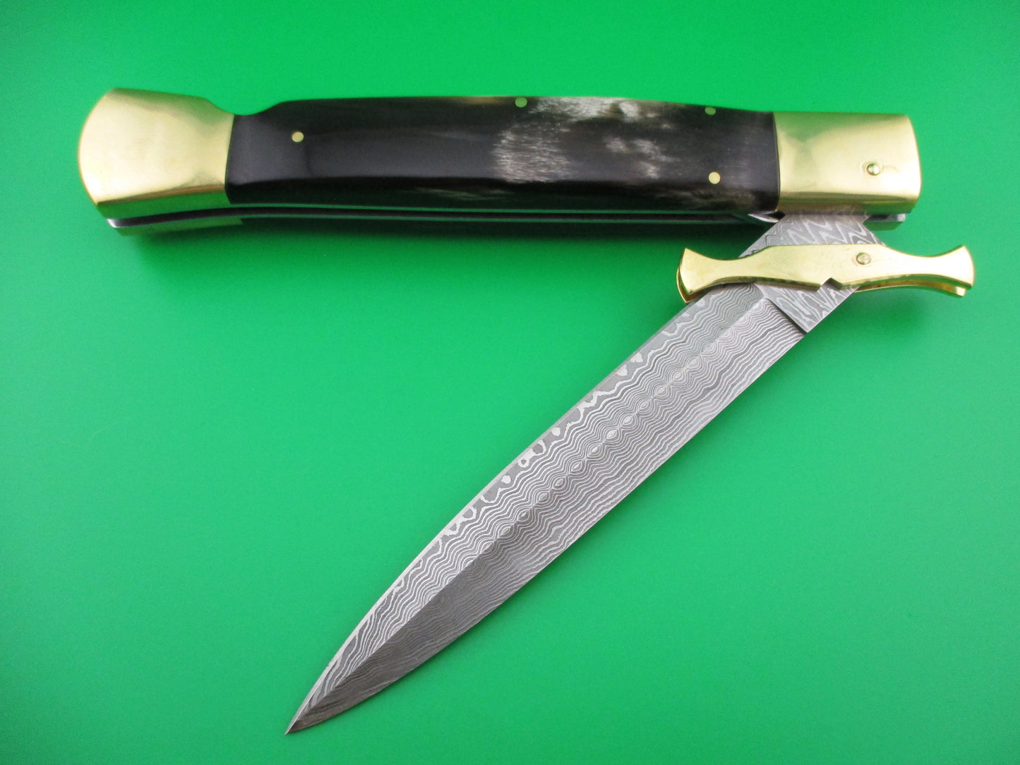 z Hand Forged Chief 13 inch Oval Button Damascus Batwing Swing Guard knife