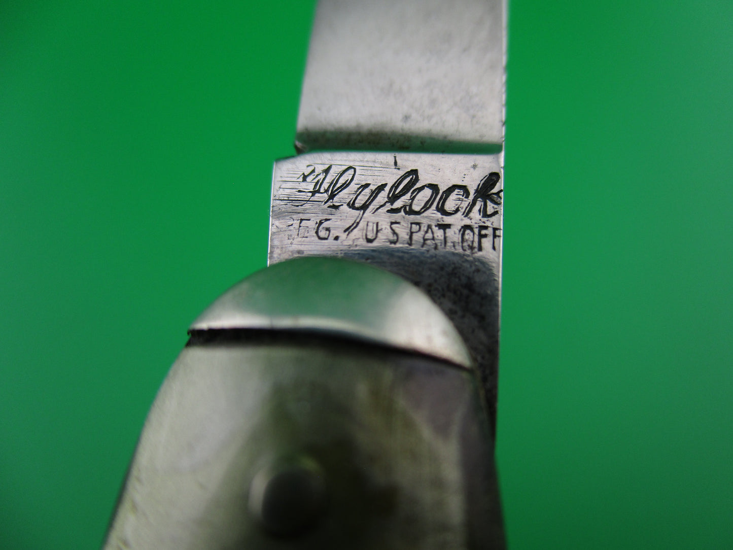 Flylock Double Smoked Pearl Tip bolstered Switchblade Book knife
