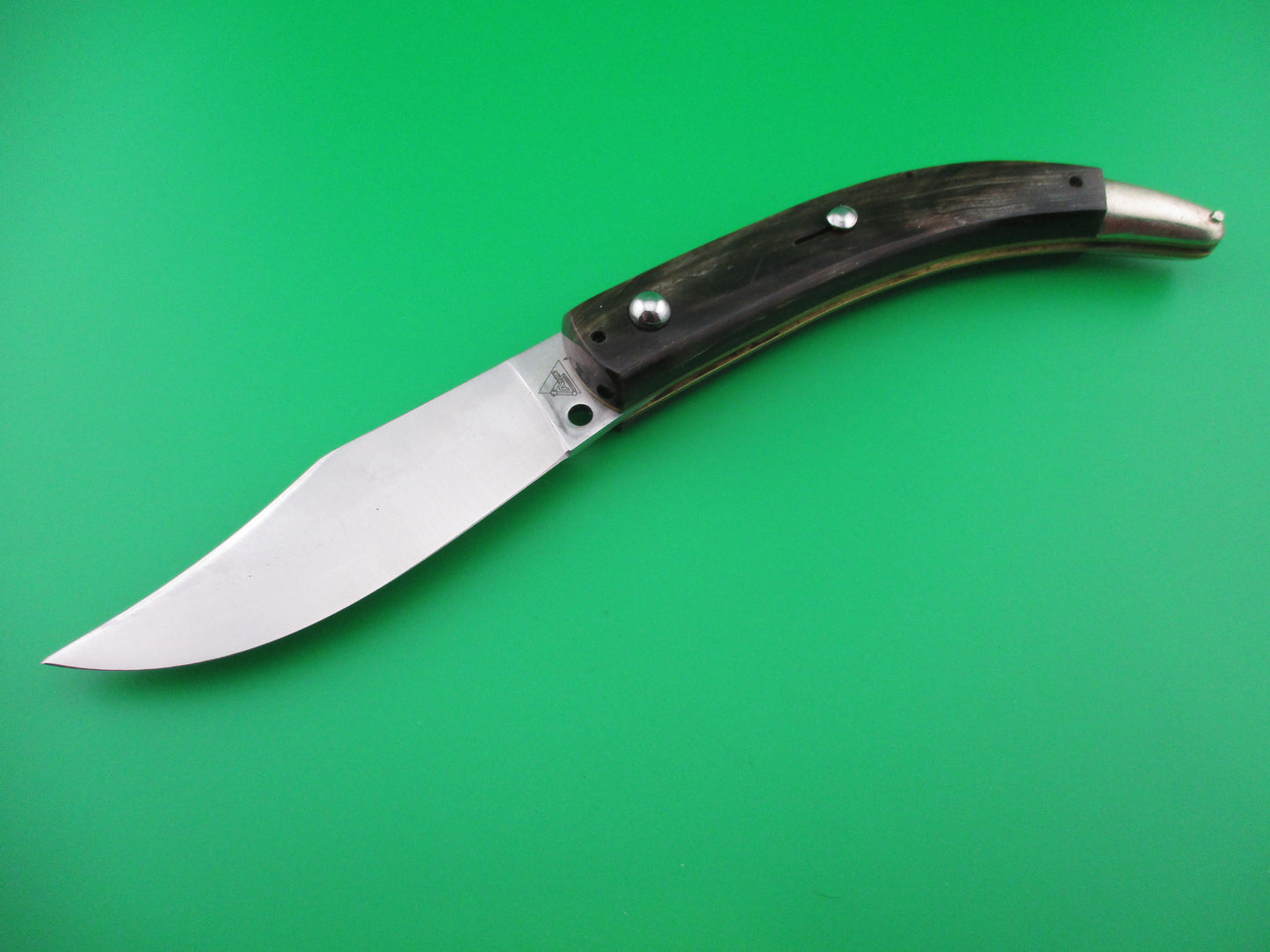 z AKC 22cm Italian Catalana style curved switchblade knife