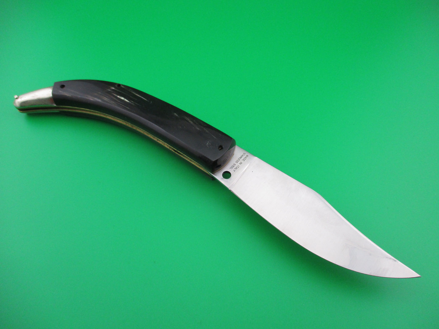 z AKC 22cm Italian Catalana style curved switchblade knife