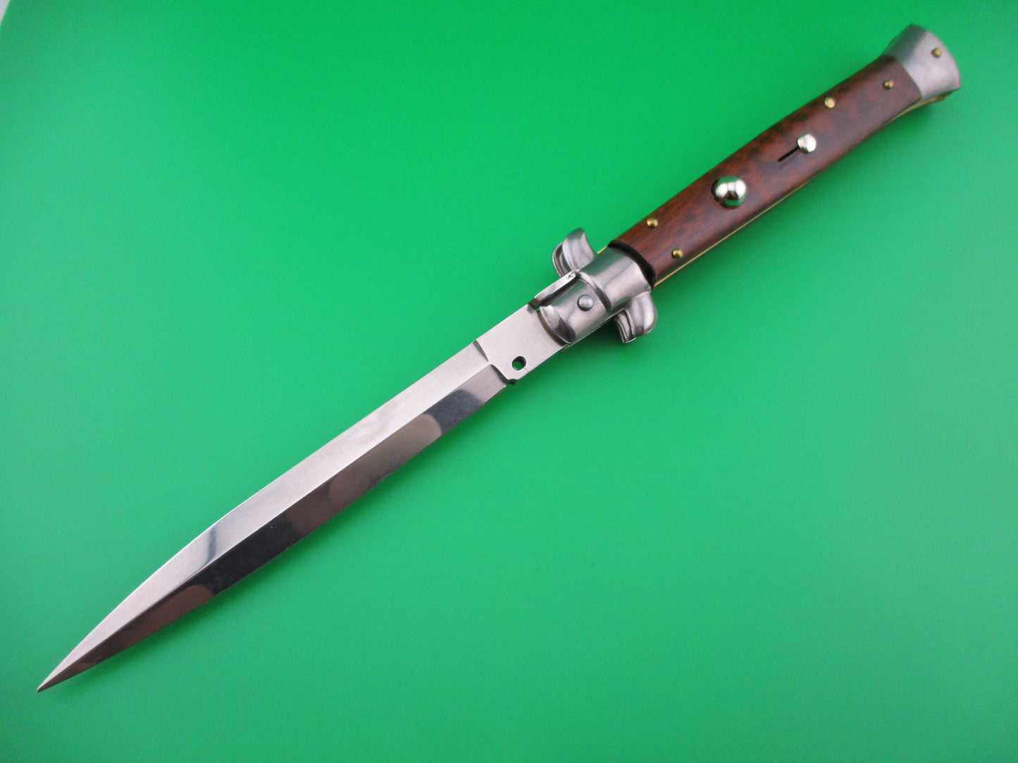 z Frank B 28cm Swivel bolster Snakewood Stiletto switchblade