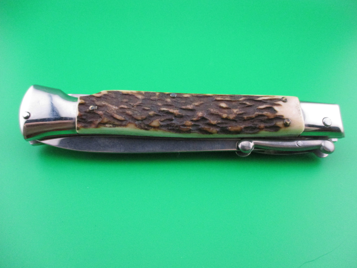 z AKC ITALY 23cm Dagger Grind Stag Swing Guard lockback automatic knife