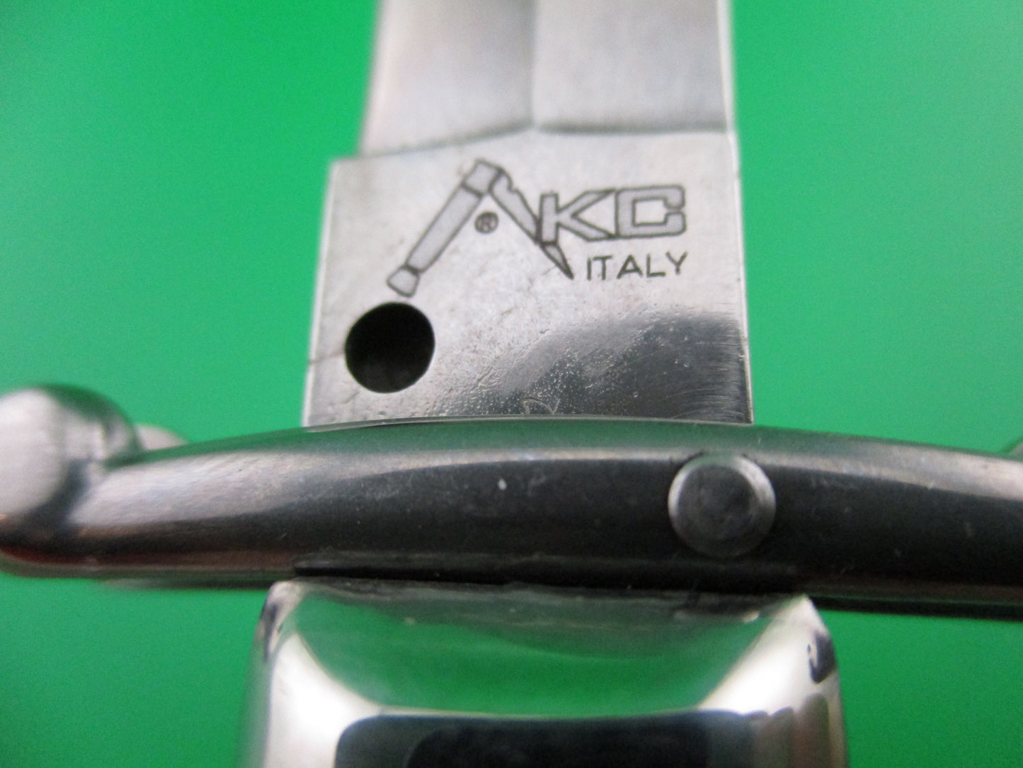 z AKC ITALY 23cm Dagger Grind Stag Swing Guard lockback automatic knife
