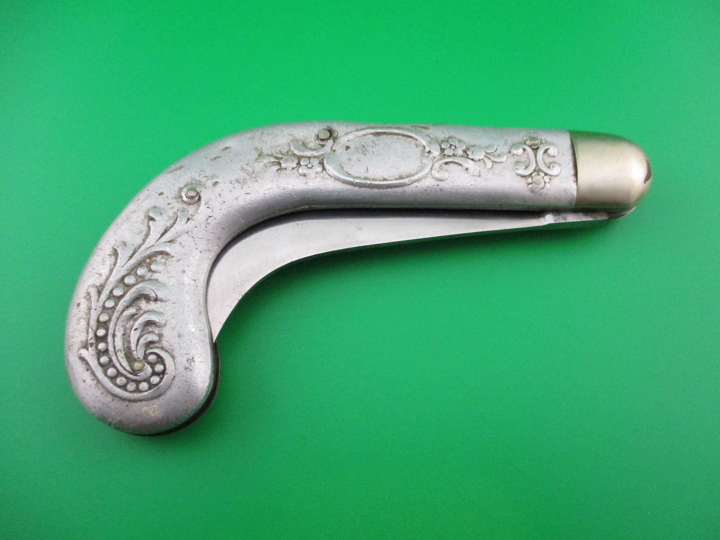 z Press Button Knife Co One Arm Man Knife switchblade