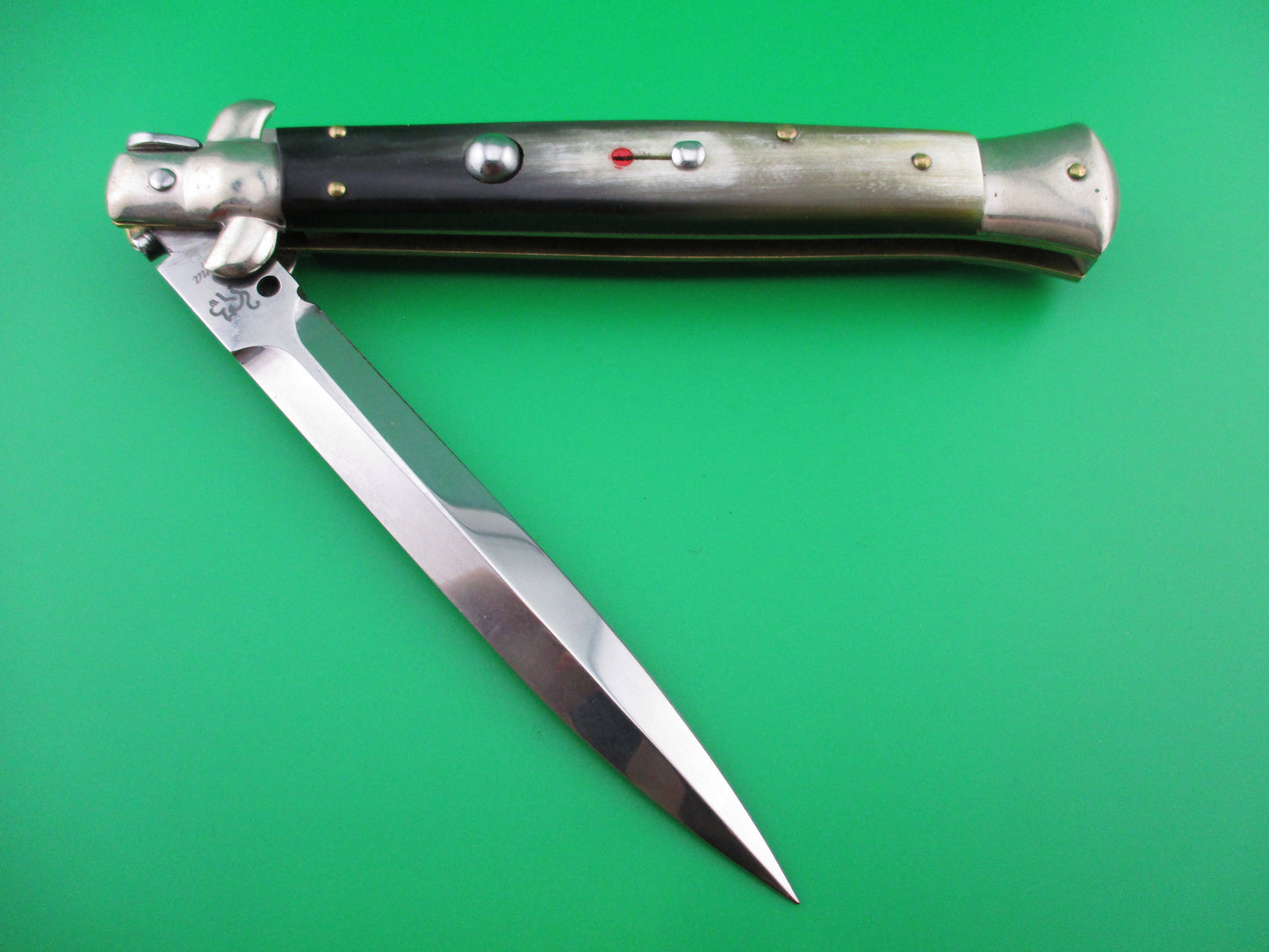 z LATAMA WALT'S 28cm Classic Brazilian Horn Dagger Grind switchblade knife
