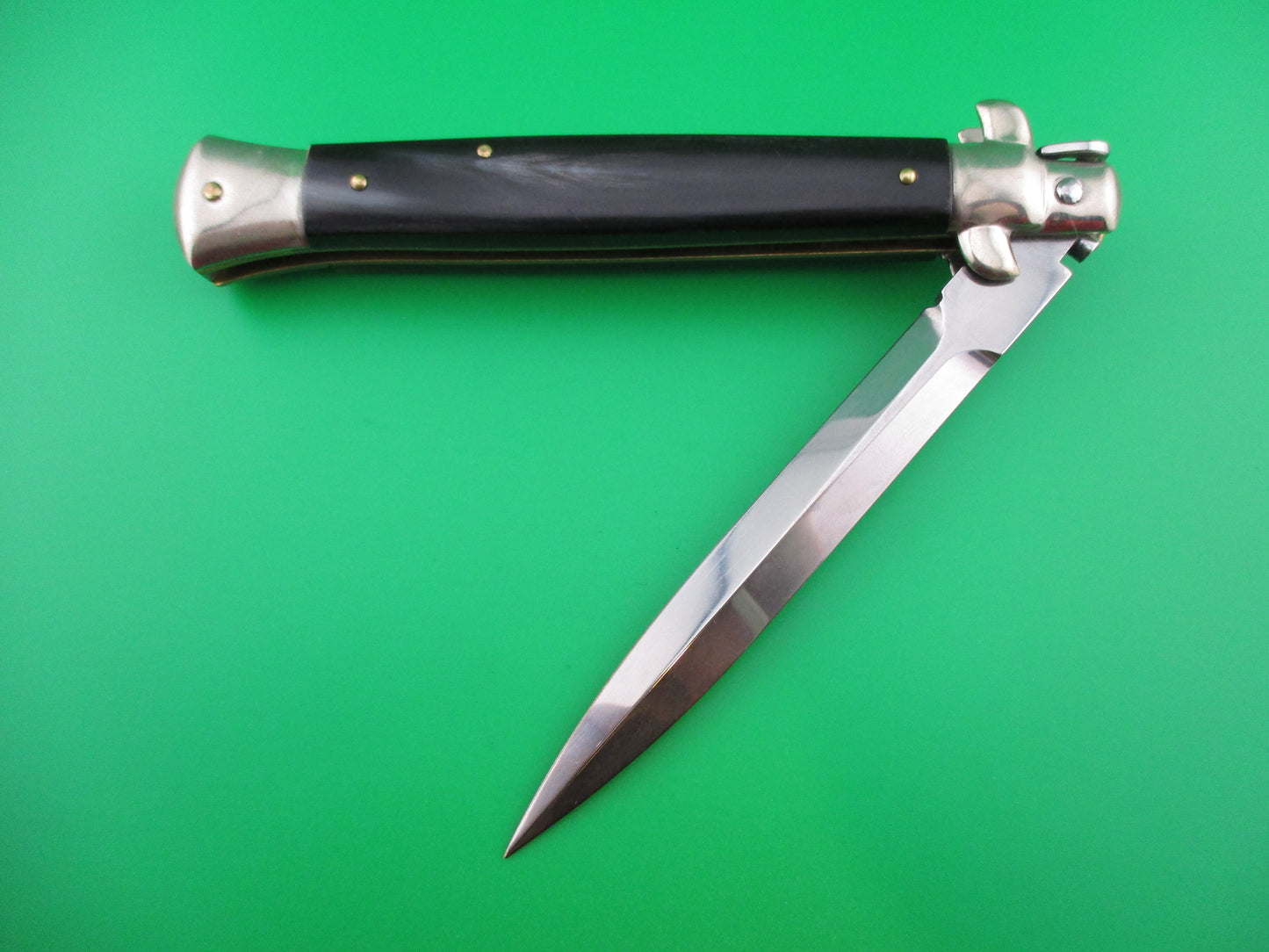 z LATAMA WALT'S 28cm Classic Brazilian Horn Dagger Grind switchblade knife