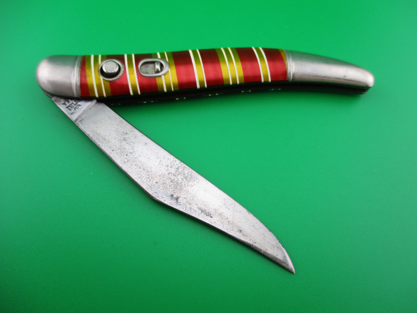 z IMPERIAL Toothpick Candystripe Vintage switchblade knife