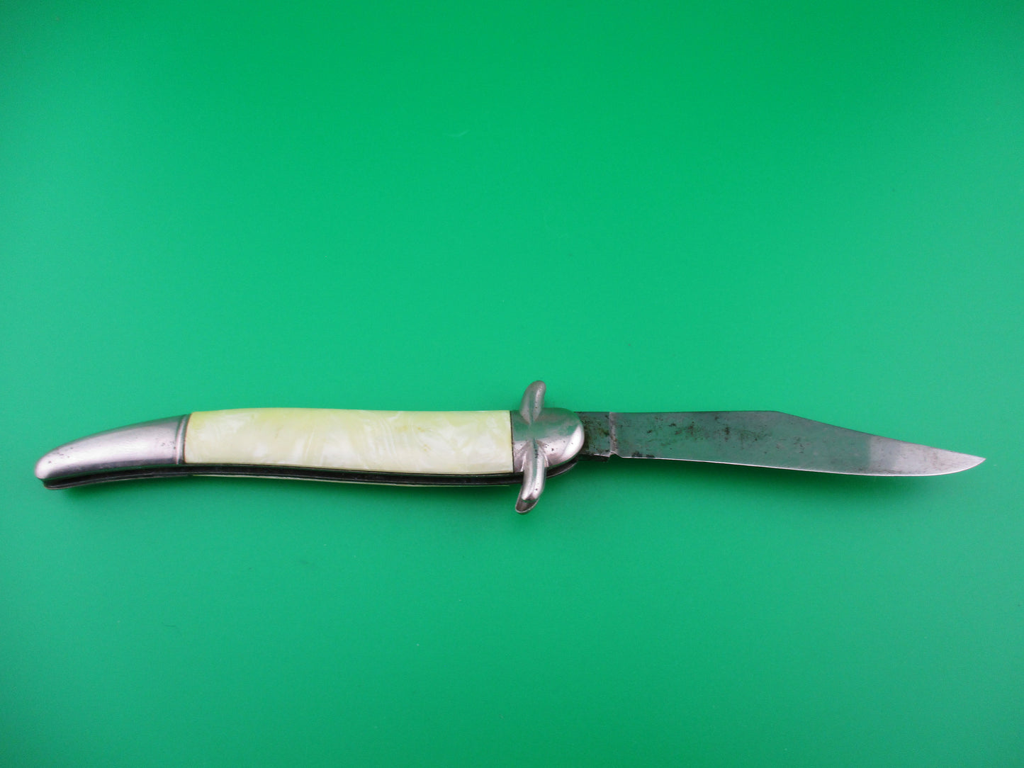 z Hammer Brand Imperial Toothpick Cracked Ice w/ finger guards switchblade