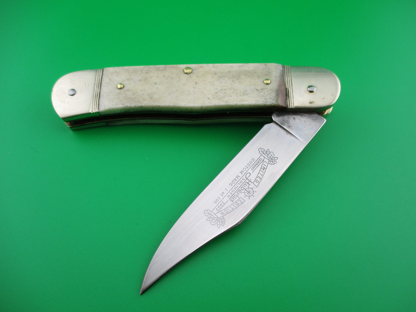 HUBERTUS CARPE DIEM Stag lever Limited Edition 1 of 100 automatic knife