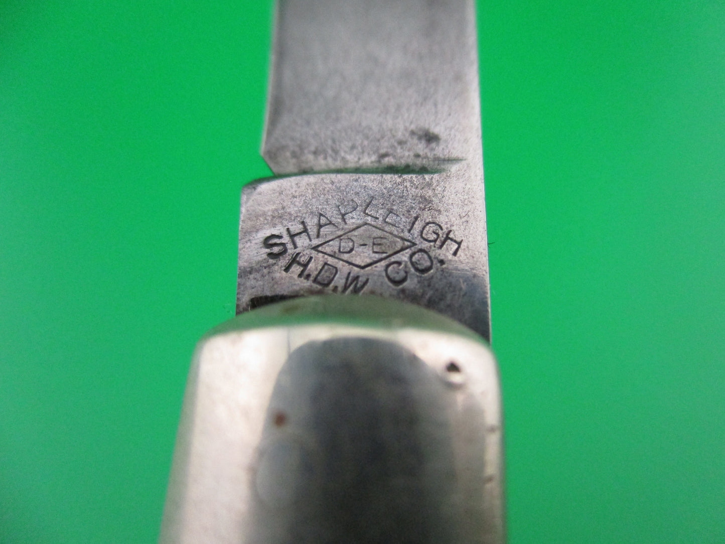 z SHAPLEIGH HARDWARE Vintage A5 Fishtail Butter & Molasses switchblade knife