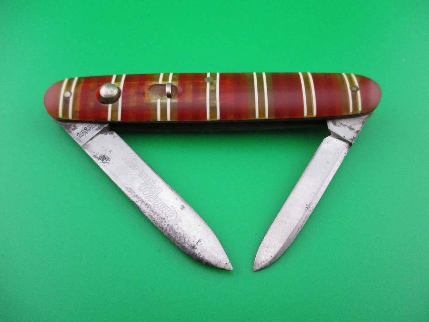 REMINGTON R8065 Candystripe double automatic knife Etched