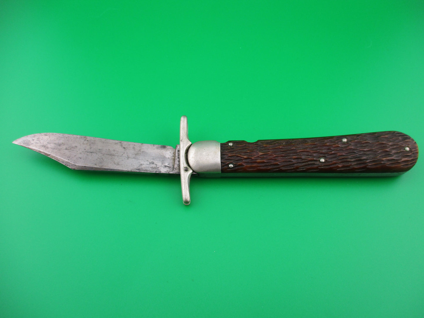 z SCHRADE CUT CO Hunter's Pride Folding Guard Bone Automatic knife