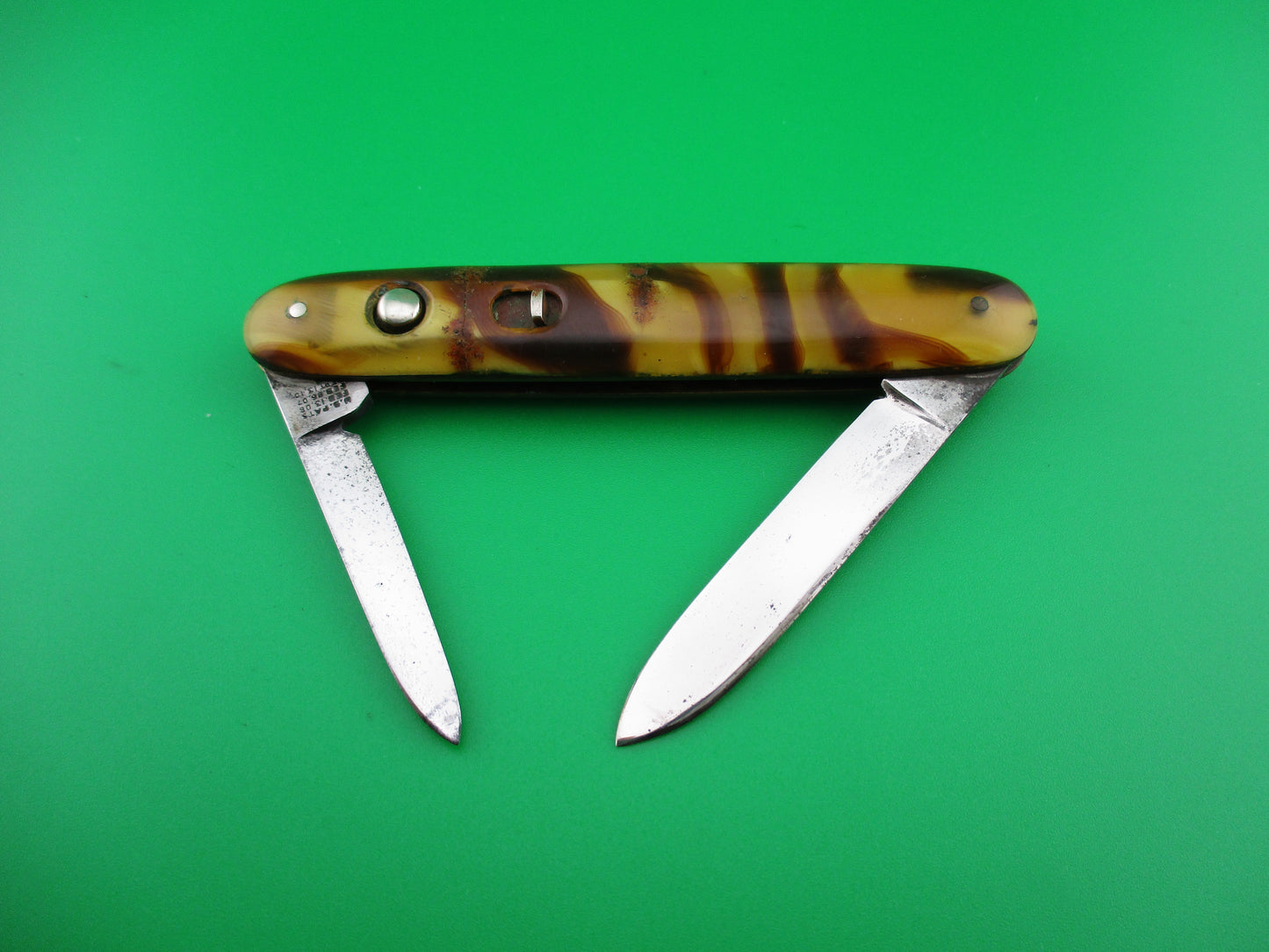 z SCHRADE CUT CO Medium Double Butter & Molasses Early switchblade knife