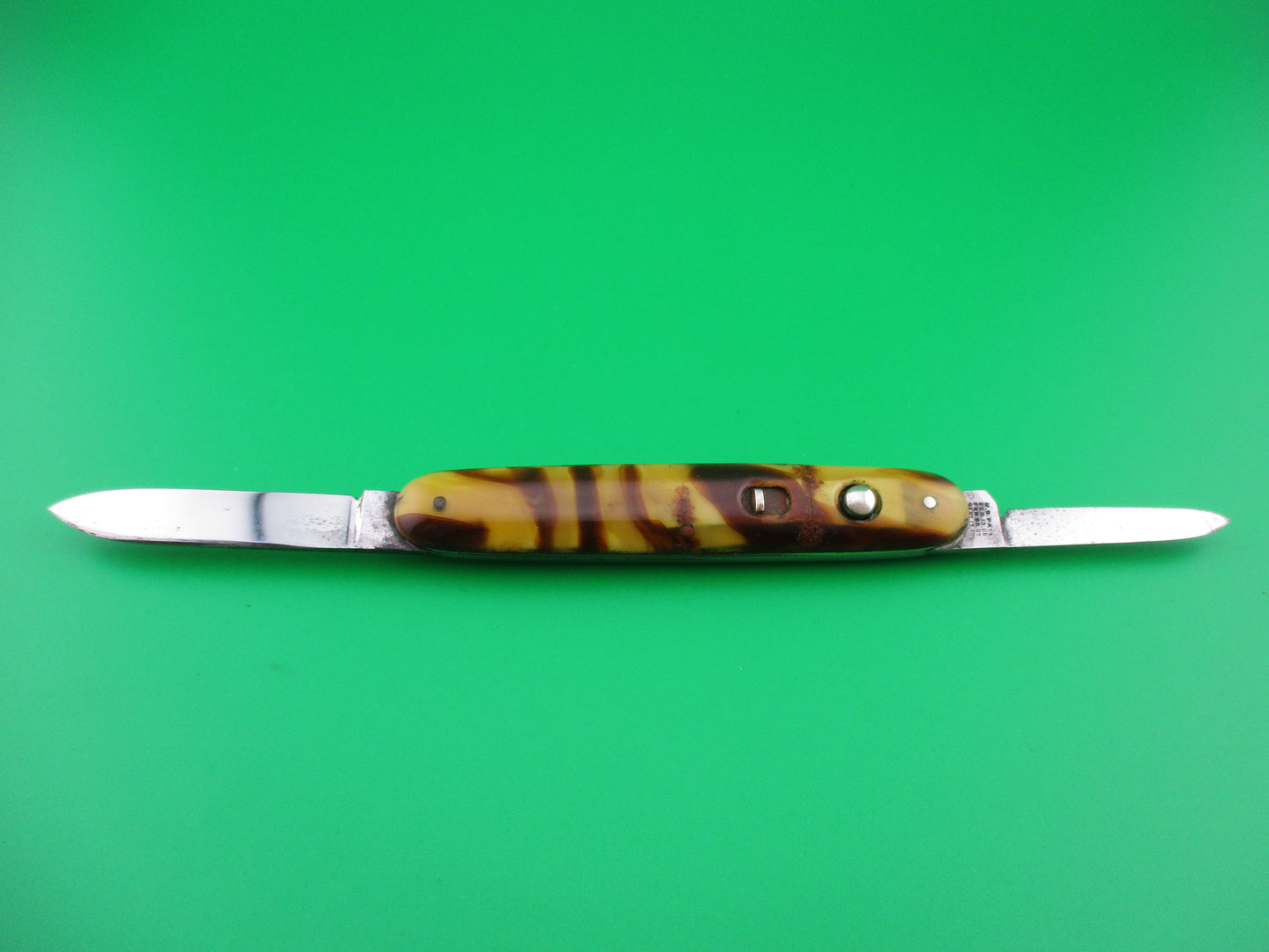 z SCHRADE CUT CO Medium Double Butter & Molasses Early switchblade knife