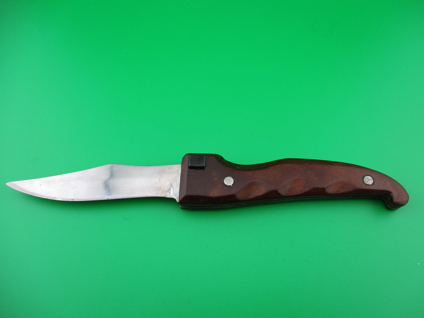 z RPK 21cm Russian Prison Knife Wood handled square button switchblade
