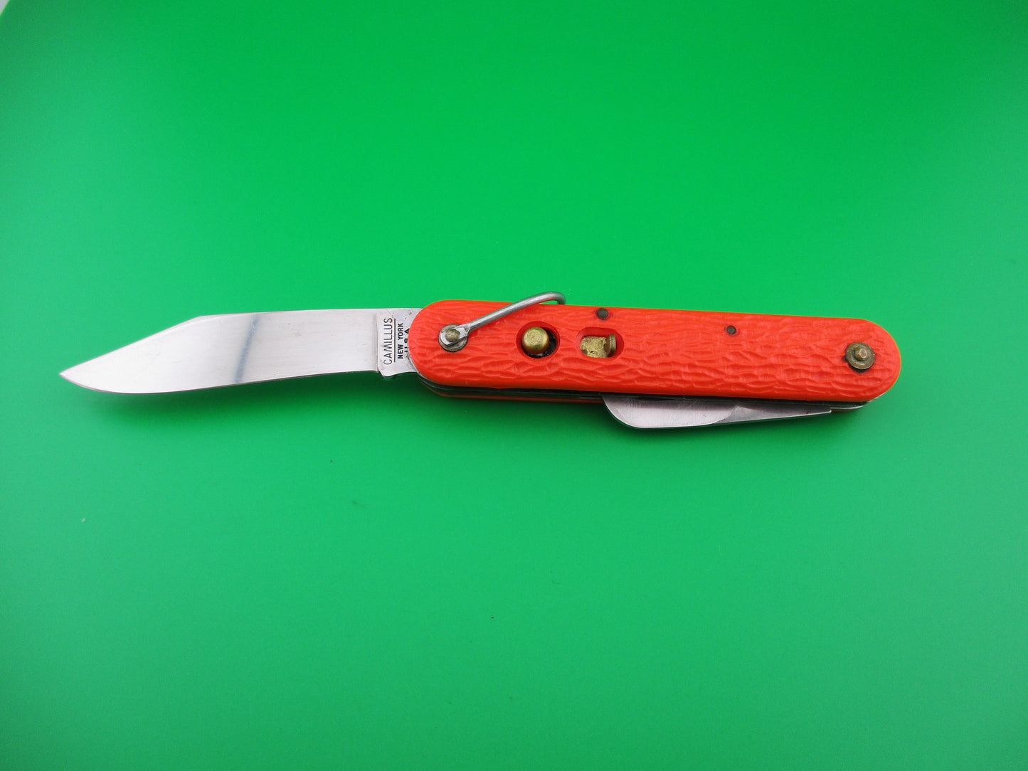 z CAMILLUS vintage MC1 Orange paratrooper automatic knife with hook blade