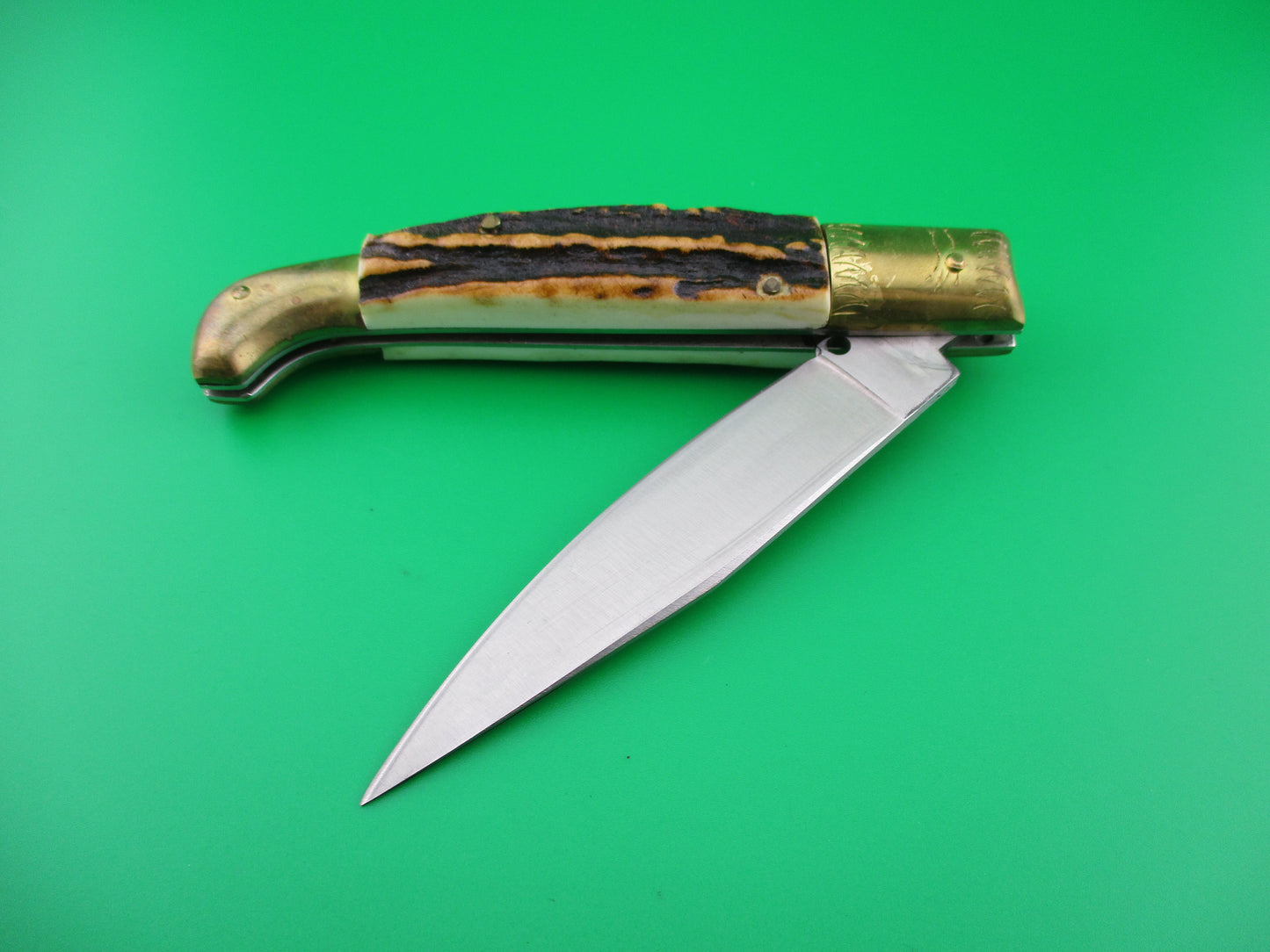 z Jndiana PATENT 21cm Pattada Italian Birds head stag switchblade knife
