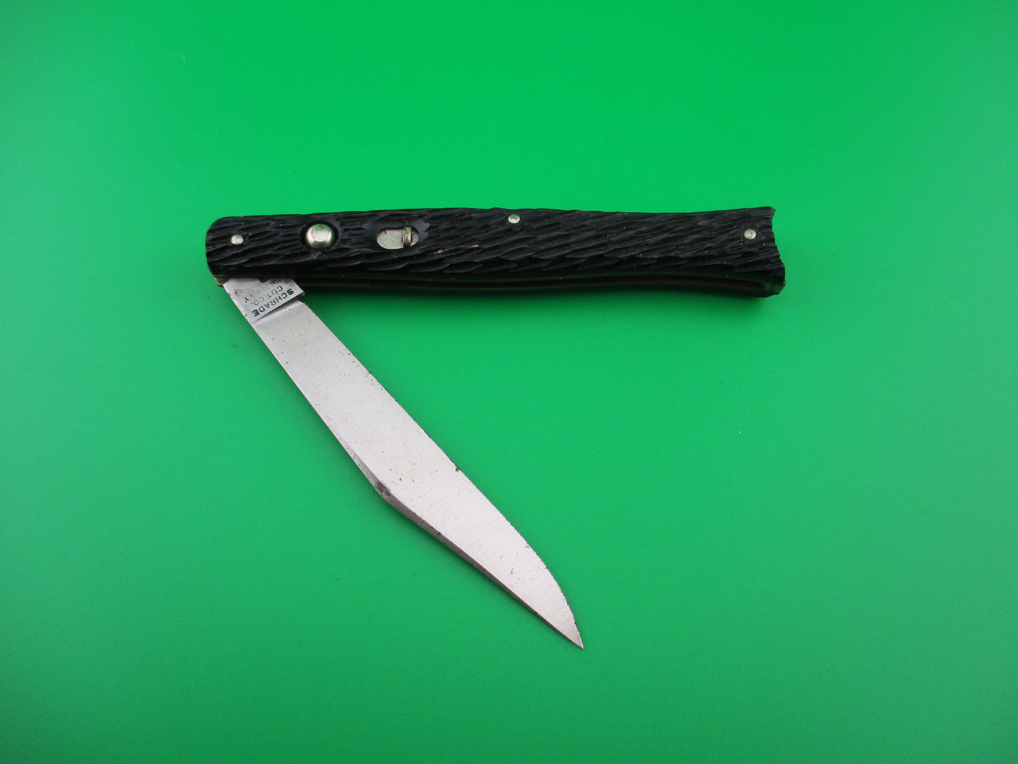 z Schrade Cut Co Fishtail Black Stagged Super Nice 1940s vintage switchblade knife.