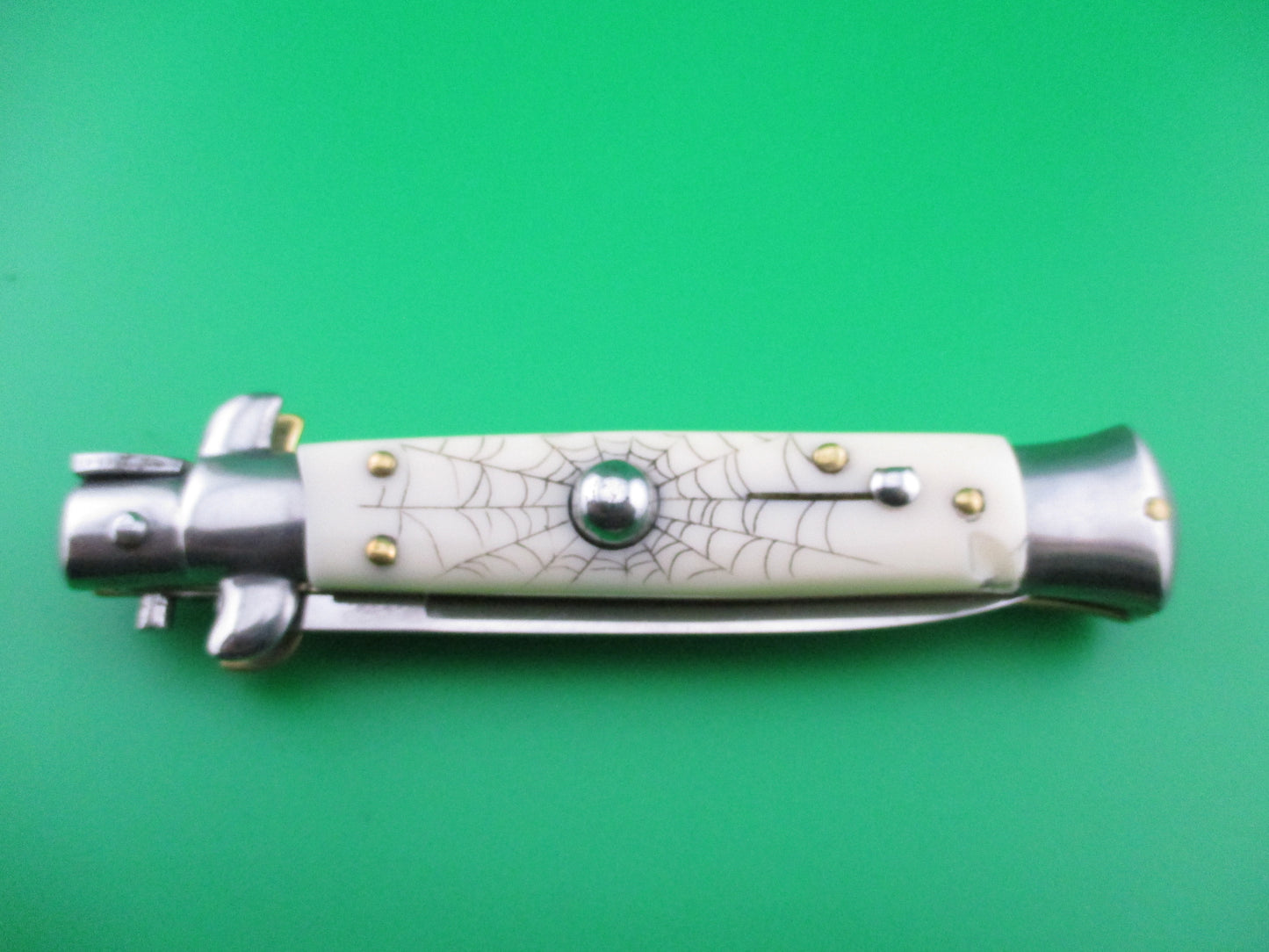 z MADE ITALY 20cm Italian Stiletto Swivel bolster Skulls & Roses scrimshaw automatic knife