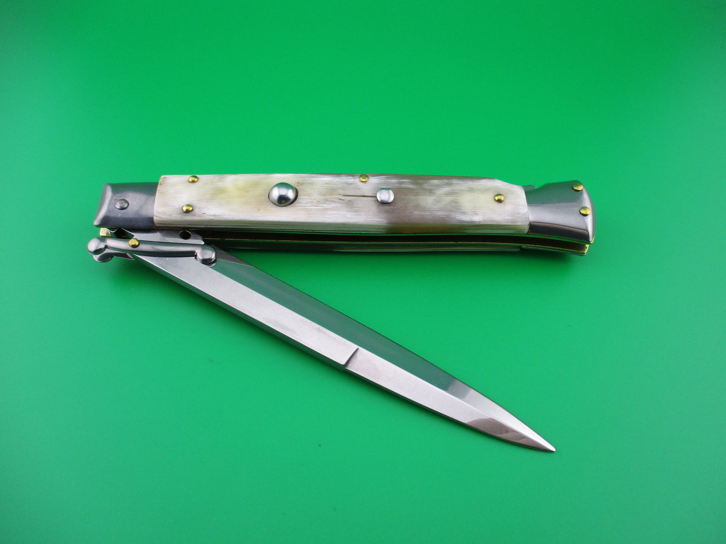 z FRANK B ITALY 28cm Italian Swing guard Cream & Honey horn automatic knife