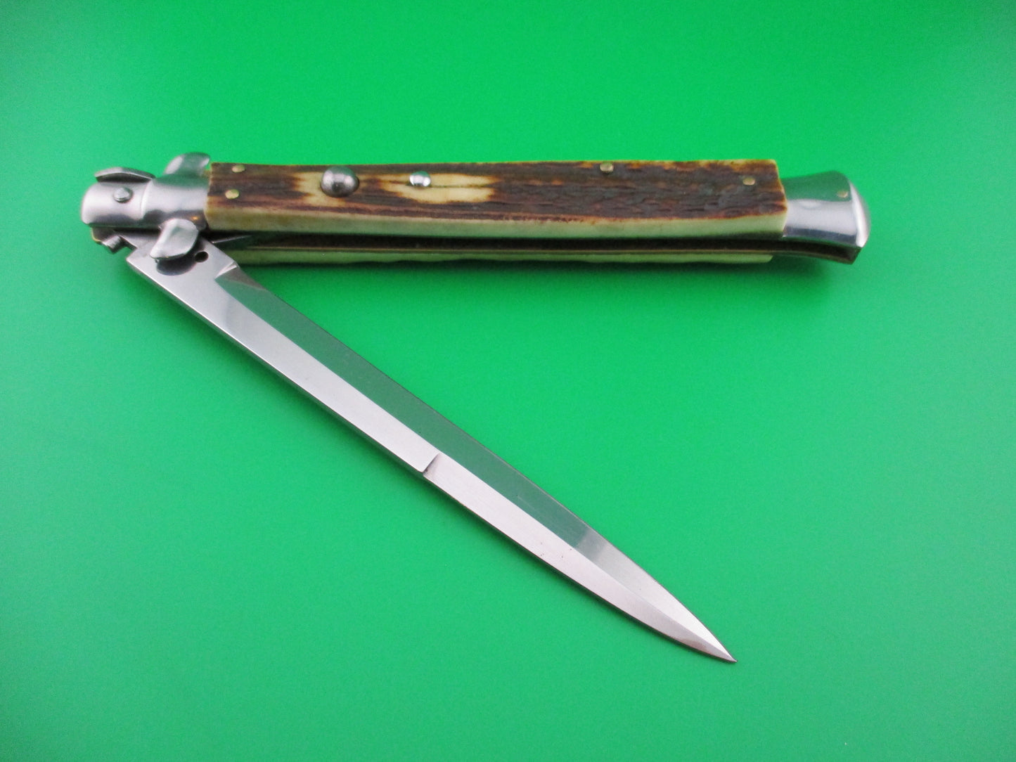 z MADE IN ITALY 33cm Italian Stag Swivel bolster automatic knife
