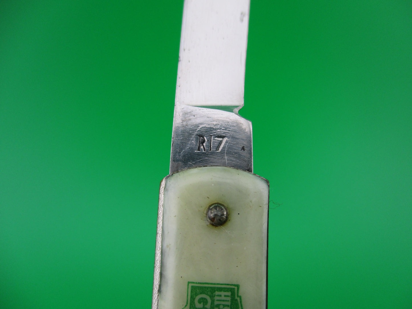 z Remington R17 Pullball Hi-Speed Gas advertising automatic knife