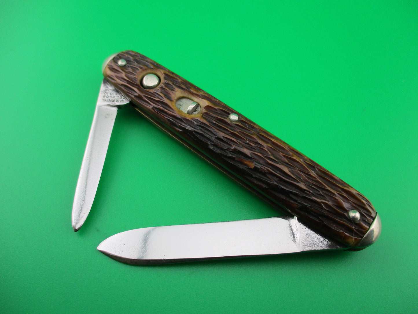 z Schrade Cut Co double Jigged bone tip bolsters automatic knife