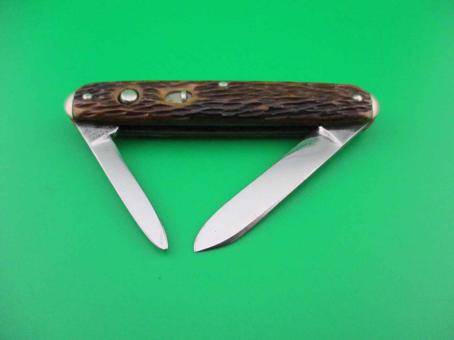 z Schrade Cut Co double Jigged bone tip bolsters automatic knife
