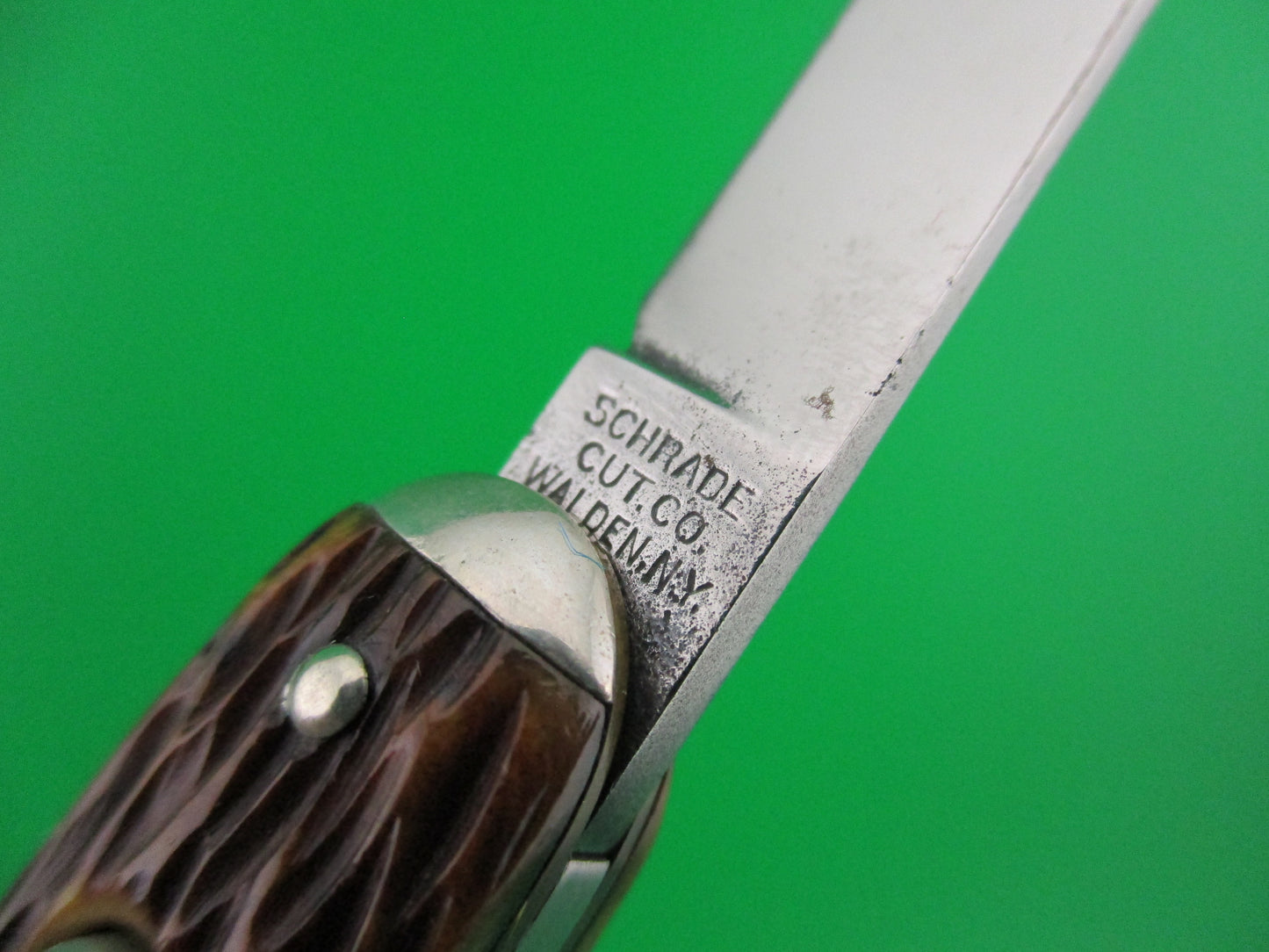z Schrade Cut Co double Jigged bone tip bolsters automatic knife