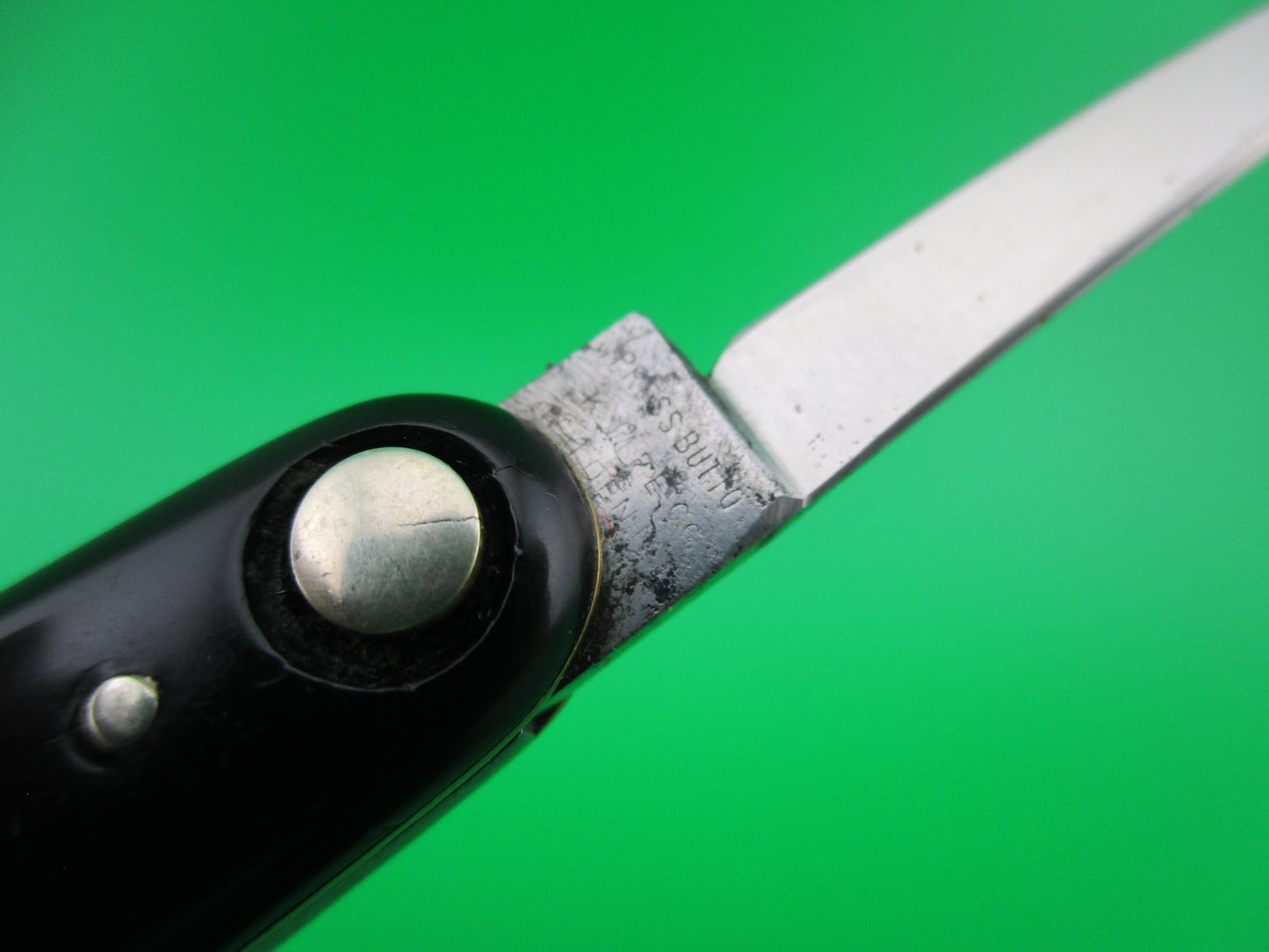 z Press Button Knife Co medium double Black switchblade knife