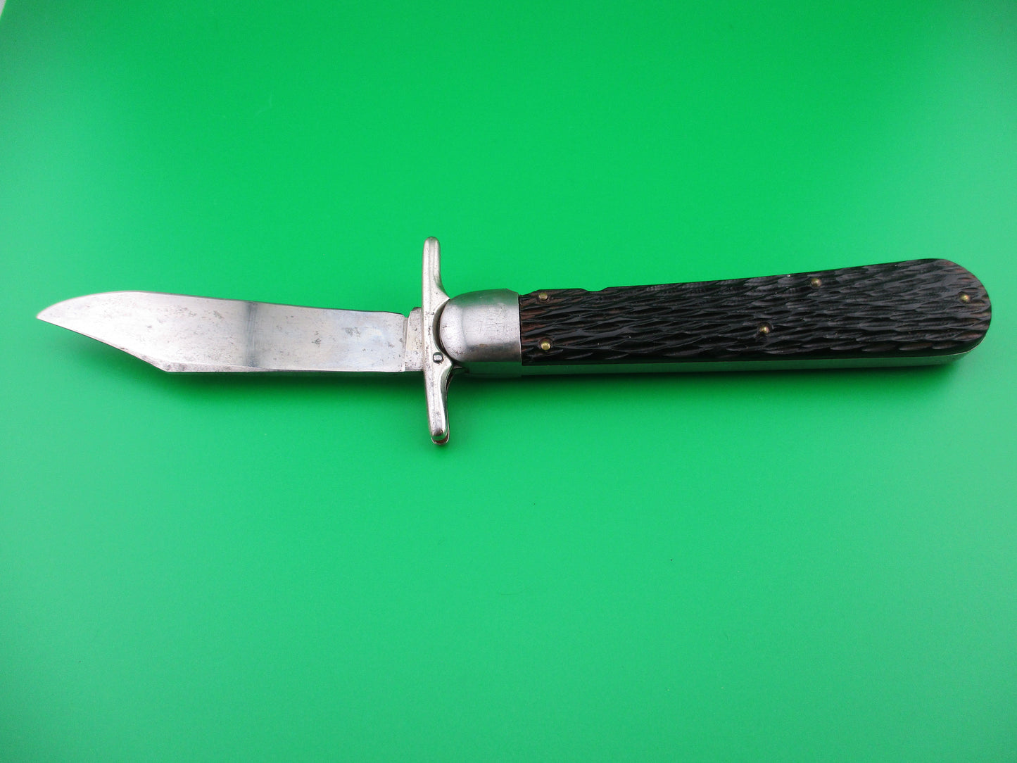 Schrade Walden pattern 153 Hunters Pride Folding guard switchblade knife etch