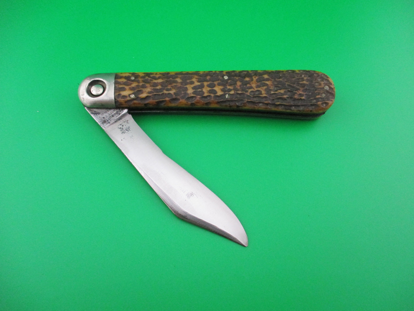 z Press Button Knife Co INVINCIBLE antique switchblade knife